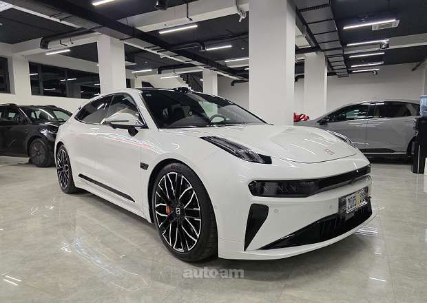 Zeekr 001