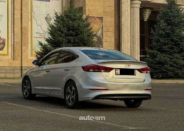 Hyundai Elantra 2017 — լուսանկար 4