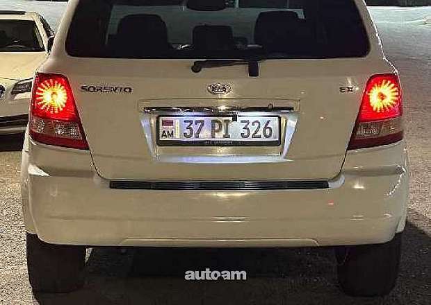 Kia Sorento 2006 — photo 2