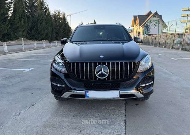 Mercedes-Benz GLE-Class 2016 — լուսանկար 1