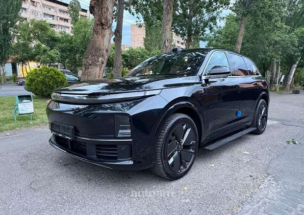 Lixiang Li L7