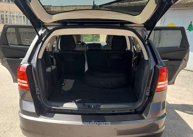 Dodge Journey 2020 — լուսանկար 2