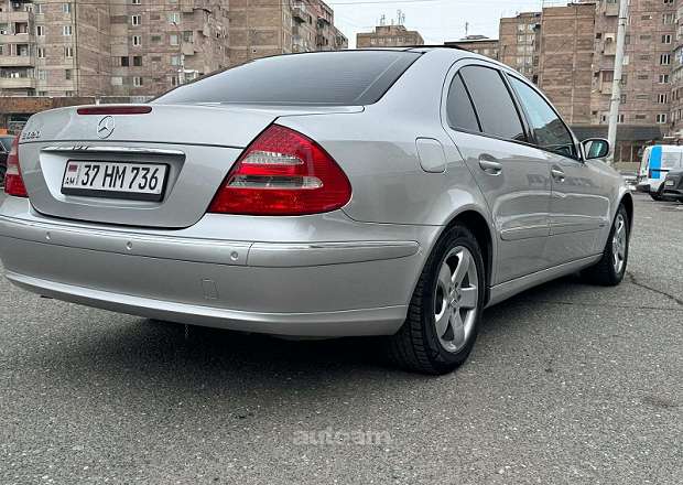 Mercedes-Benz E 320 2003 — լուսանկար 3