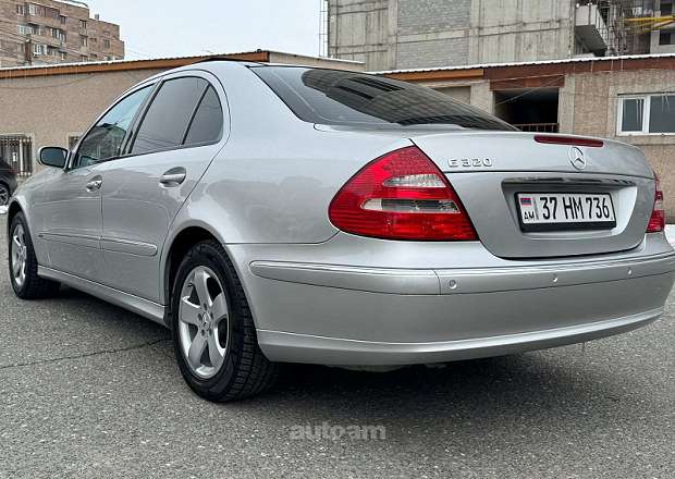 Mercedes-Benz E 320 2003 — լուսանկար 4