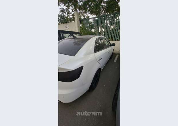 Kia Cerato 2012 — photo 6