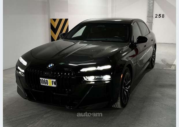 BMW 740
