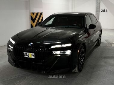 BMW 740  2023 