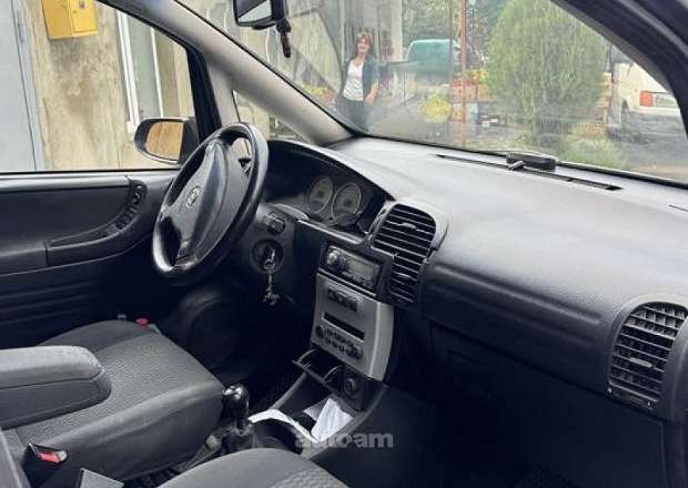 Opel Zafira 2003 — լուսանկար 5