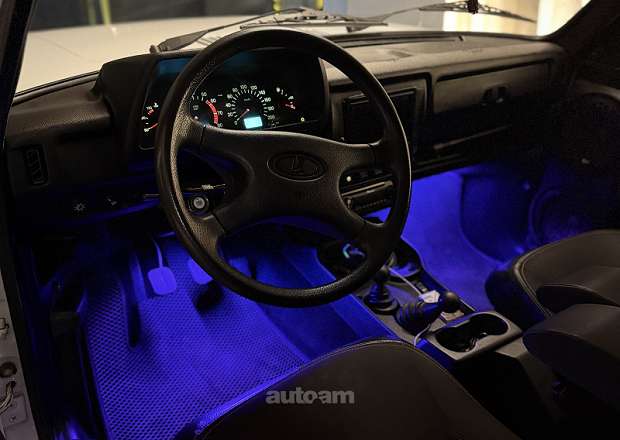 VAZ (Lada) 2121 NIVA (4x4) 2008 — լուսանկար 15