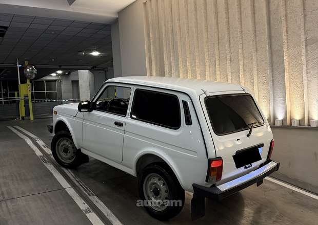 VAZ (Lada) 2121 NIVA (4x4) 2008 — լուսանկար 11