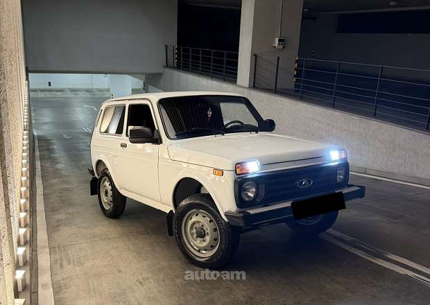 VAZ (Lada) 2121 NIVA (4x4) 2008 — լուսանկար 1