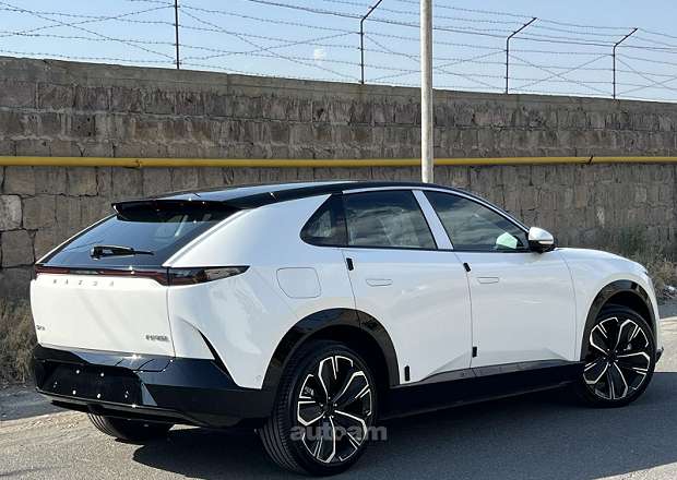 Mazda EZ-60 2025 — լուսանկար 3