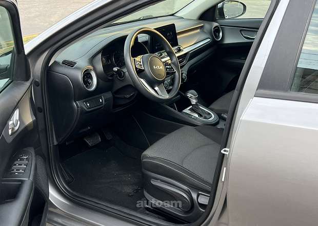 Kia Forte 2022 — photo 8