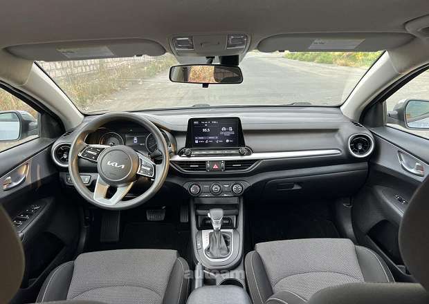 Kia Forte 2022 — photo 10