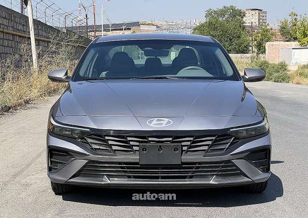 Hyundai Elantra 2024 — photo 8