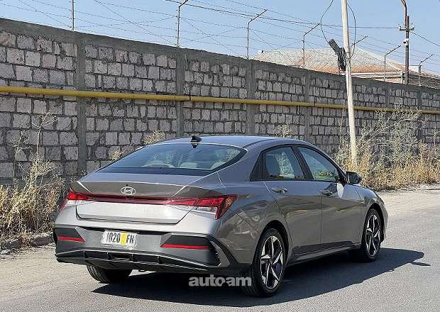 Hyundai Elantra 2024 — photo 5