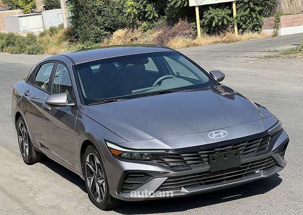 Hyundai Elantra 2024 — photo 12