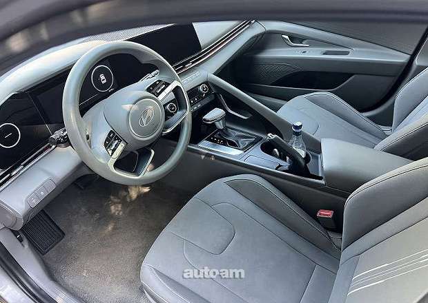 Hyundai Elantra 2024 — photo 9