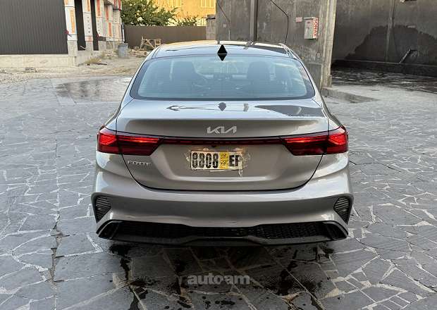 Kia Forte 2023 — լուսանկար 5