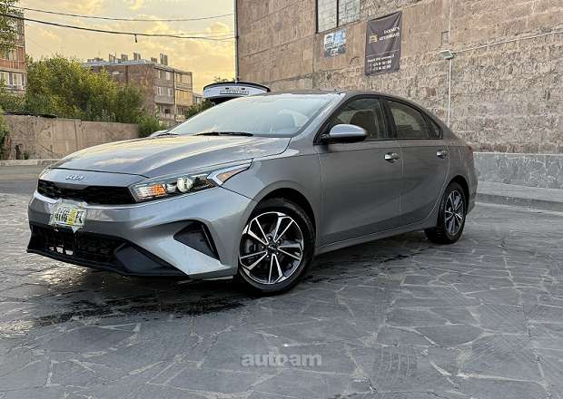 Kia Forte 2023 — լուսանկար 1