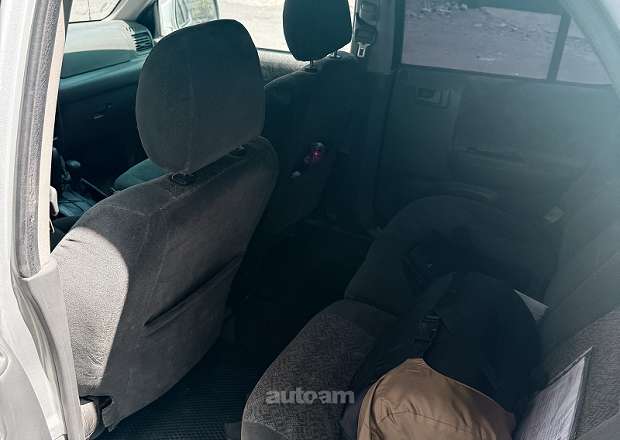 Isuzu Rodeo 2001 — լուսանկար 1