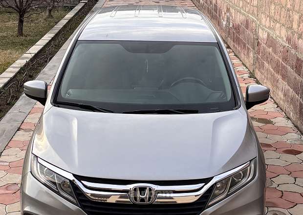 Honda Odyssey 2018 — photo 9