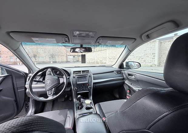 Toyota Camry 2017 — լուսանկար 7