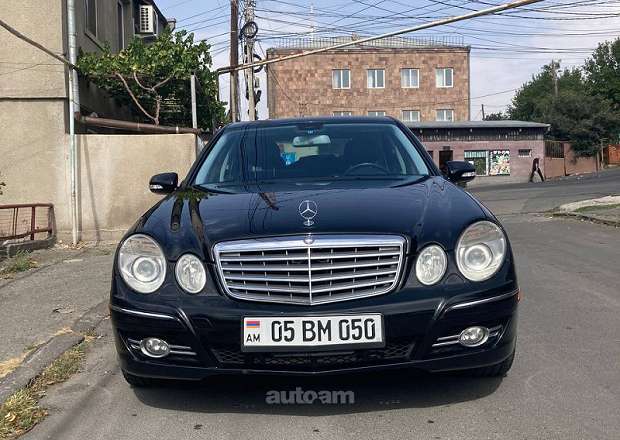 Mercedes-Benz E 350 2006 — photo 1