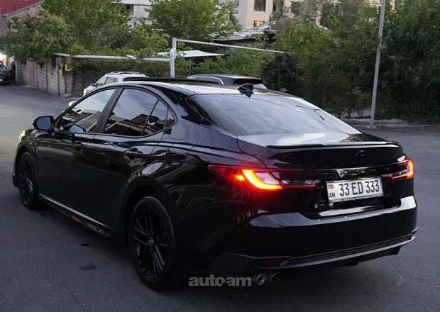 Toyota Camry 2024 — photo 7