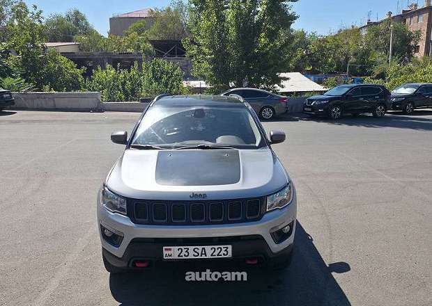 Jeep Compass 2018 — photo 2
