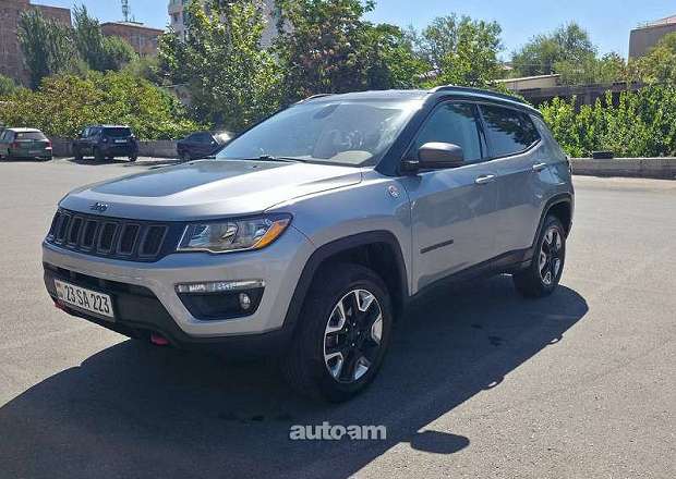Jeep Compass 2018 — photo 1