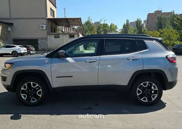 Jeep Compass 2018 — photo 8
