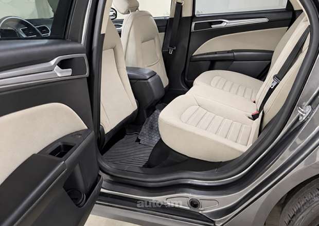 Ford Fusion 2020 — լուսանկար 8