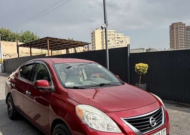 Nissan Versa 2013 — լուսանկար 2