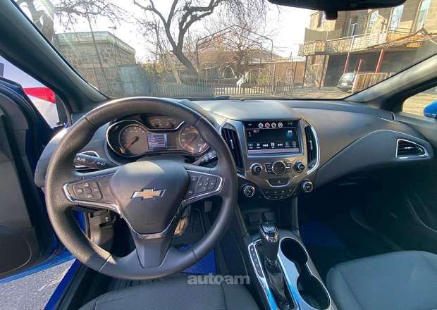 Chevrolet Cruze 2018 — լուսանկար 3