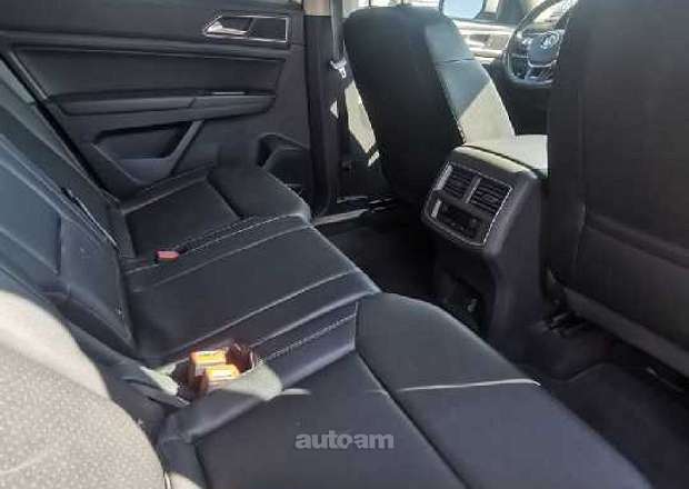 Volkswagen Atlas 2019 — լուսանկար 8