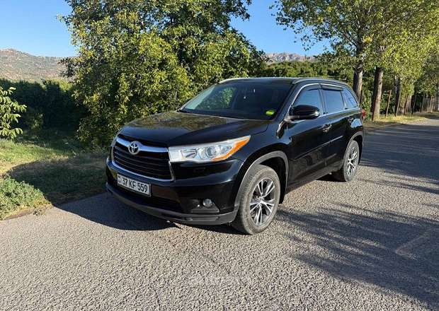 Toyota Highlander 2015 — photo 2