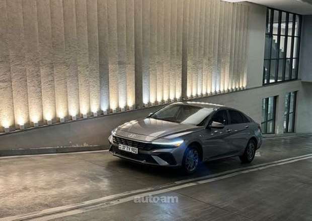 Hyundai Elantra 2024 — լուսանկար 2
