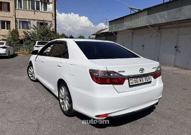 Toyota Camry 2014 — photo 4