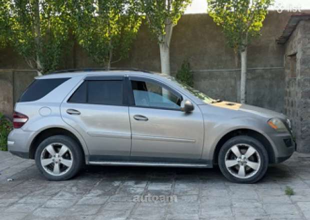 Mercedes-Benz ML 350 2008 — լուսանկար 1