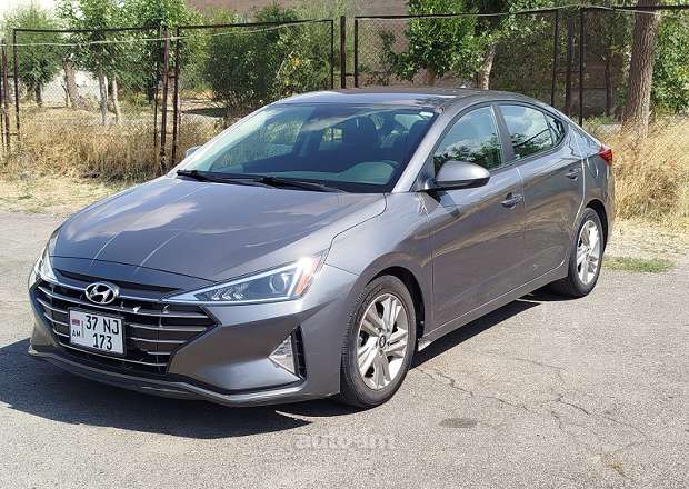 Hyundai Elantra 2019 — լուսանկար 1