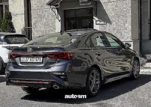 Kia Forte 2022 — լուսանկար 4