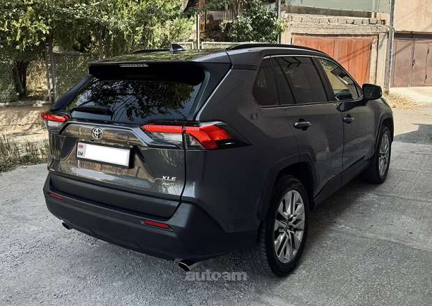 Toyota Rav 4 2019 — фото 3