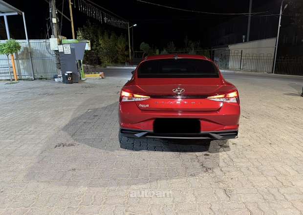 Hyundai Elantra 2023 — լուսանկար 5