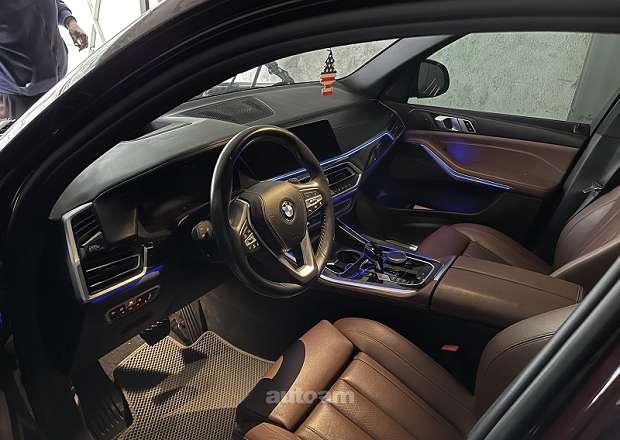 BMW X5 2020 — photo 11
