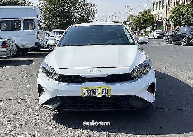 Kia Forte 2023 — фото 1