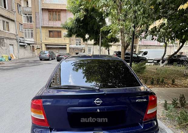 Opel Astra 2000 — photo 2