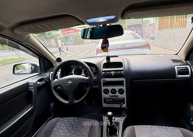 Opel Astra 2000 — photo 5