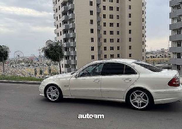 Mercedes-Benz E 55 AMG 2002 — photo 4