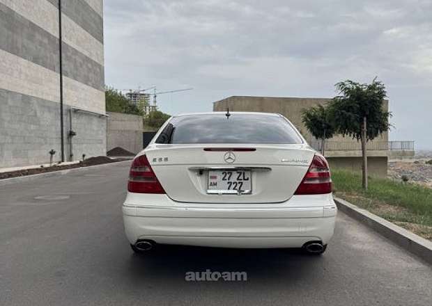 Mercedes-Benz E 55 AMG